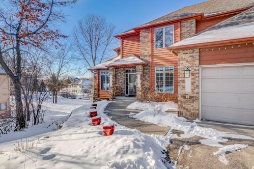 2217 Chelmsford Ln, Saint Cloud, MN 56301-9012