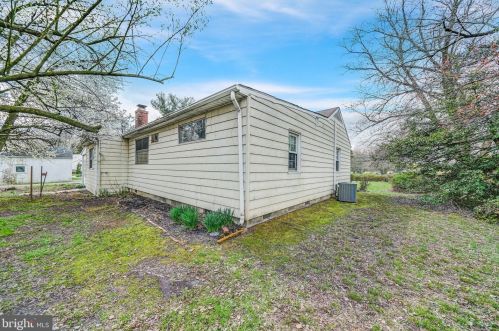 1527 Bear Corbitt Rd, Bear DE  19701-1529 exterior