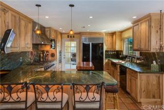 31051 Pauba Rd, Temecula CA  92592-6211 exterior