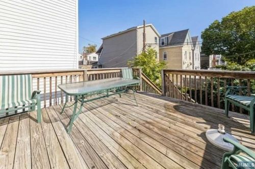 886 Broadway, Bayonne NJ  07002-3033 exterior