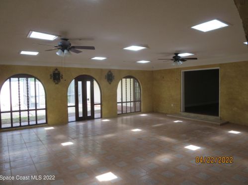 409 San Sebastian Prado, Altamonte Springs, FL 32714-2234