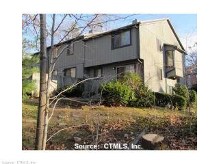 24 Hitching Post Ln, Glastonbury CT  06033-3311 exterior
