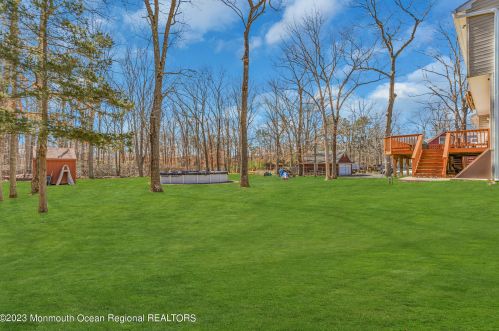 57 Thompson Bridge Rd, Jackson Twp NJ  08527-4623 exterior