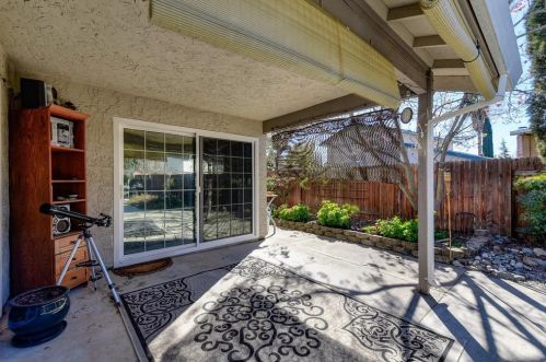 11029 Chemo River Ct, Rancho Cordova CA  95670-2703 exterior