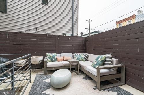 1246 Hancock St, Philadelphia PA  19147-5412 exterior