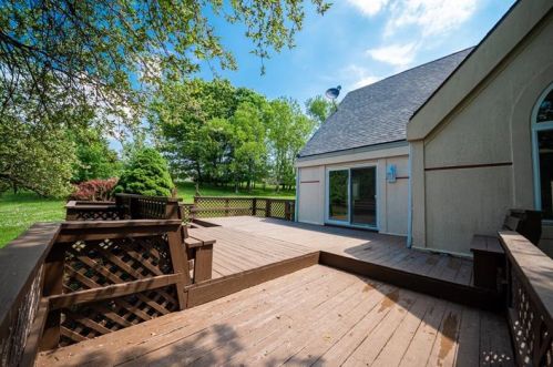 5 Ridgemead Fields Dr, Verona PA  15147-3849 exterior