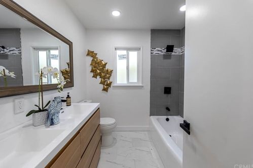 618 Roosevelt Rd, Redlands CA  92374-6256 exterior