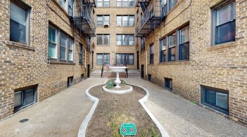 150 St, Union City NJ  07087-6038 exterior