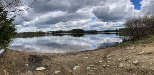 26 Ash St, Northwood NH  03261-3933 exterior