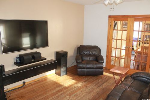 116-49 131st St, Jamaica, NY 11420-2814