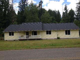21302 Hobson Rd, Yelm WA  98597-6619 exterior