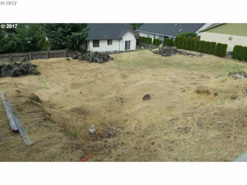 2292 Chi Chi Ln, Sutherlin OR  97479-9082 exterior