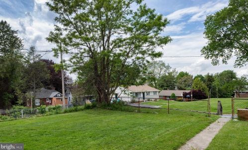 333 Spruce St, Harrisburg PA  17113-2419 exterior