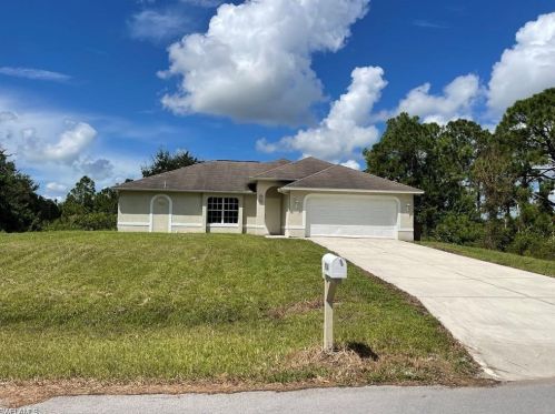 934 Garnet Ave, Lehigh Acres FL  33974-7503 exterior