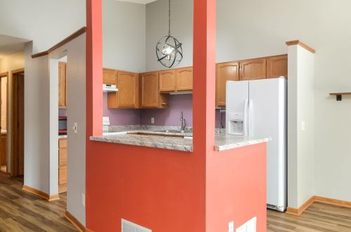 3703 Gershwin Ln, Saint Paul, MN 55128-2940