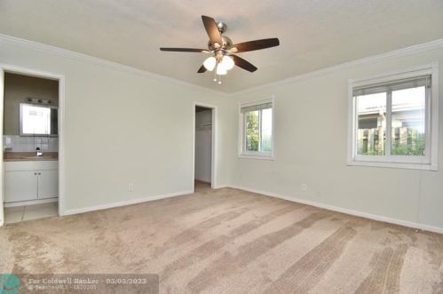 2131 52nd Ave, Hollywood FL  33021-3308 exterior