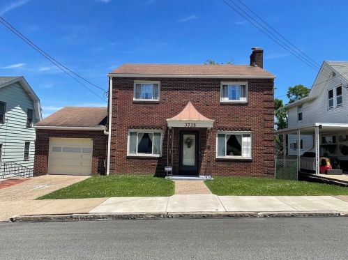 3735 Woodrow Ave, Pittsburgh, PA 15227-3547