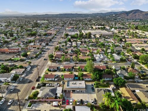 4532 Circulo Way, Orange CA  92869-4120 exterior