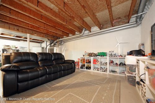 3402 James Ct, Middletown NJ  07748-3470 exterior