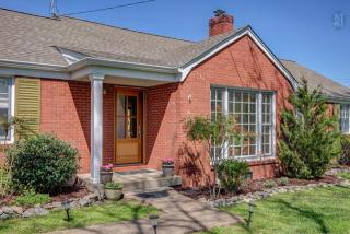 1203 Eastdale Ave, Nashville, TN 37216-2203