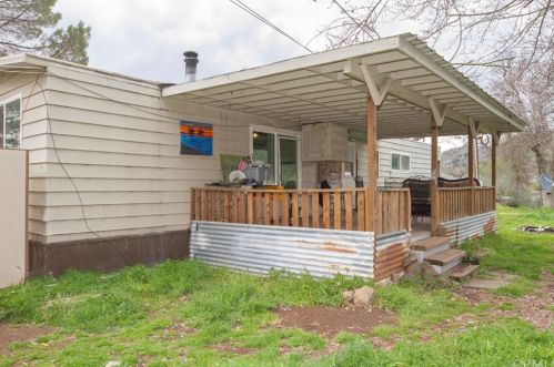 46468 Chuckwagon Rd, Orange Cove CA  93675-9612 exterior