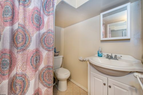 94 Fernwood Rd, Wantage NJ  07461-1013 exterior