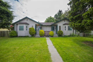 2207 Chestnut St, Everett WA  98201-2625 exterior