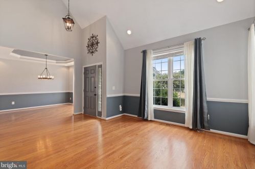 15843 Fourmile Creek Ct, Haymarket VA  20169-5427 exterior