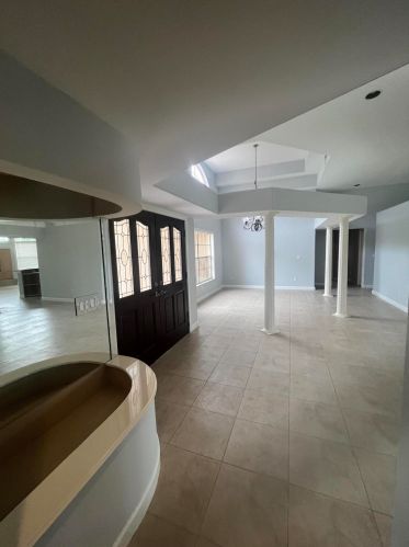 1306 Cottonwood Cv, Fort Pierce FL  34986-2002 exterior