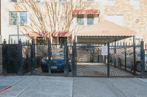 427 144th St, Bronx, NY 10454-1025