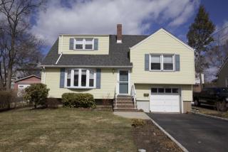 24 Druid Ave, Dumont NJ  07628-1921 exterior