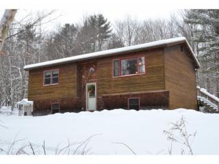 26 Range Rd, Underhill Flats, VT 05489-9410