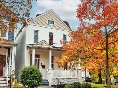 418 Delaware Ave, Oakmont PA  15139-1642 exterior