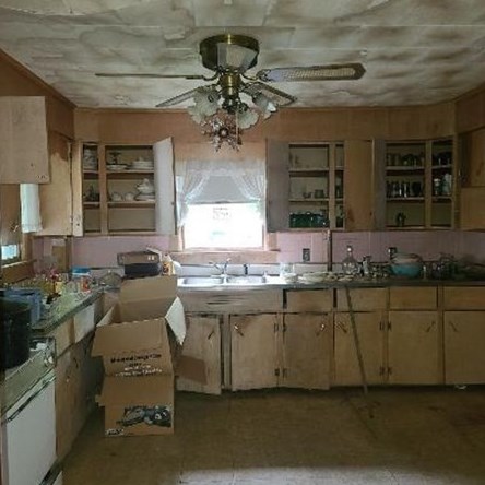 39 South St, Ware, MA 01082-1627