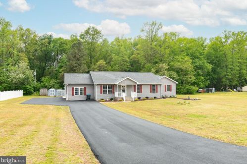 4510 Old Sharptown Rd, Laurel, DE 19956-4095