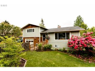 1312 Roberts Dr, Damascus OR  97080 exterior