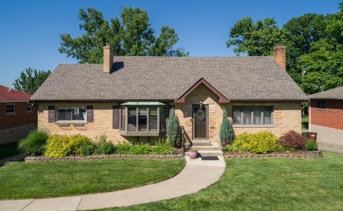 415 Kentucky Dr, Covington, KY 41011-3618