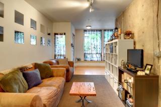 1605 15th Ave, Seattle WA  98119-2716 exterior