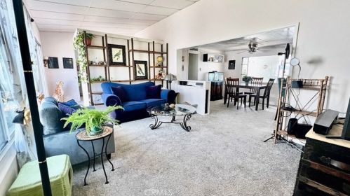 56 Saratoga, Newport Beach CA  92660-6148 exterior