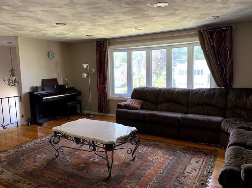 12 Burning Tree Rd, Natick MA  01760-3245 exterior