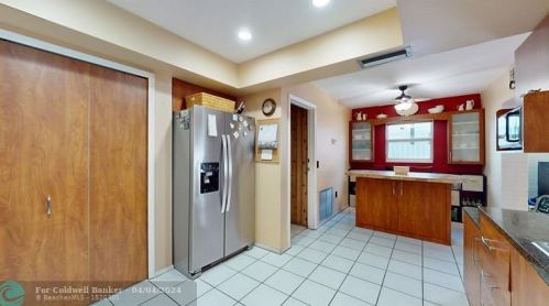 9015 10 St, Hollywood FL 33025-4520 exterior