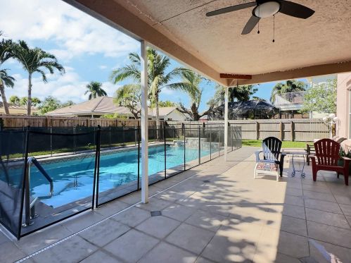 5749 Descartes Cir, Boynton Beach, FL 33472-2430