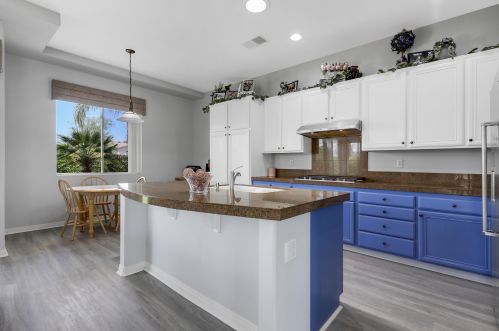 43563 Corte Del Oro, La Quinta CA  92253-4073 exterior