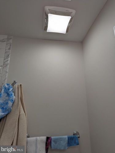 811 Shaw Ave, Lansdale PA  19446-2335 exterior