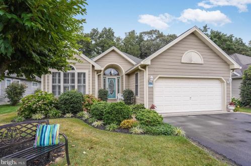 231 Lakeside Dr, Lewes, DE 19958-8939