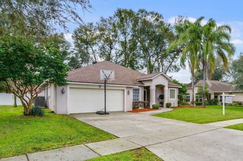 1925 Precious Cir, Apopka, FL 32712-1910