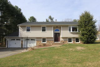35 Archer Rd, Mahopac, NY 10541-1907