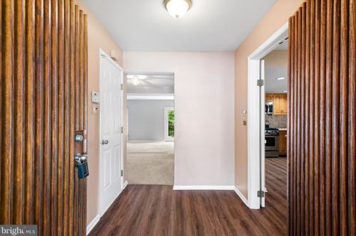 21 Militia Hill Dr, Wayne, PA 19087-5846