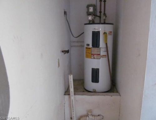 1515 Medford Pl, Lehigh Acres FL  33936-5941 exterior