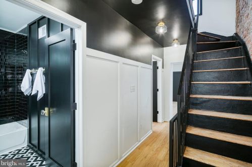 1311 Christian St, Philadelphia PA  19147-3610 exterior